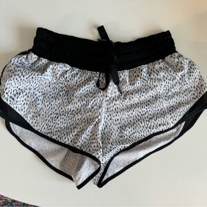 Lululemon hotty hot shorts